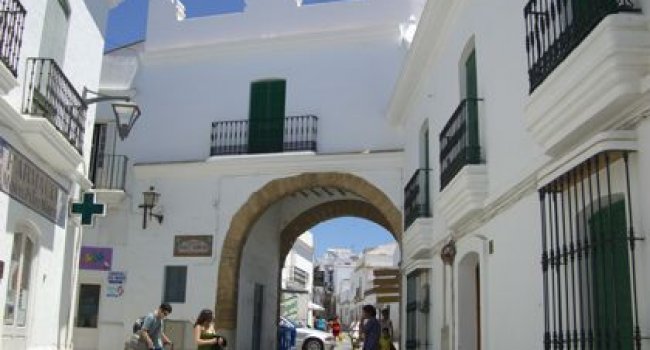 Photo by Bremer vhs Eine Stadtansicht aus Cadiz in Andalusien.